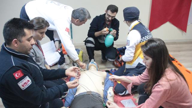 112 Eğitimleri Hızla Devam Ediyor…